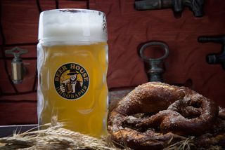 PRIMA PILZNER (СВІТЛЕ)  1 літр             