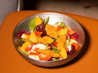 Салат з куркою (260г)