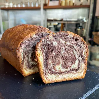 Bolo Mármore