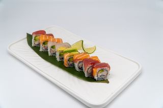 U13 Uramaki rainbow roll