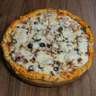 Піца м'ясна