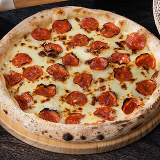 პიცა სალიამით 33სმ