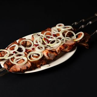 ხბოს მწვადი შამფურზე