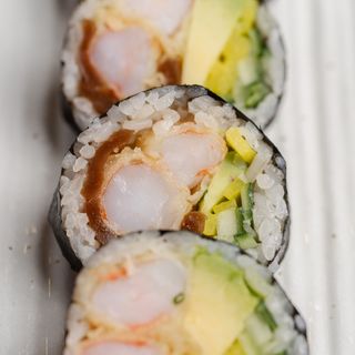 Futomaki krewetki w tempurze