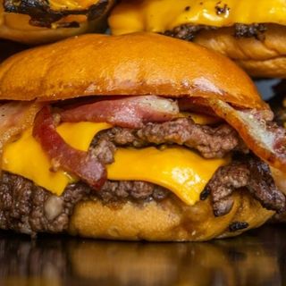 Maria Pita Doble Smash burger