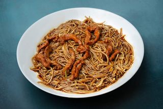 Prženi rezanci sa svinjetinom