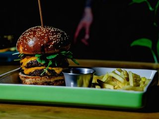 Тропік бургер (410/150/50g)