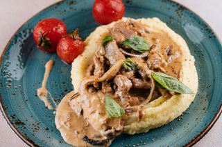 Індичка у Вершковому соусі з грибами (350г)