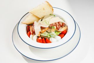 Салат Цезар з куркою (340г)