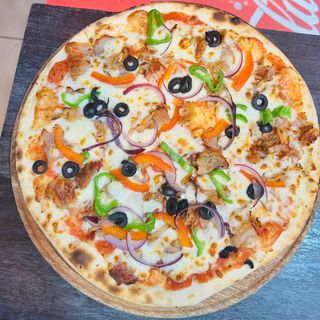 5 Pizza Sophia Loren (Mediana)