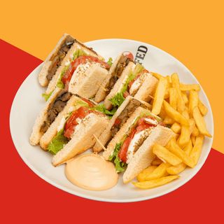 Club sandwich vegetariano