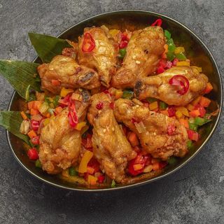 Aripi picante cu legume