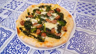 Provola, salsiccia & friarielli