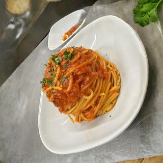 Pasta con tonno e pomodoro