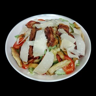 Cezar salata sa piletinom