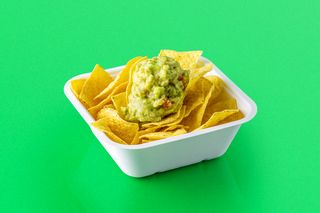 Nachos con guacamole
