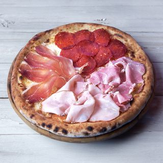 Pizza Quattro Carni 24cm