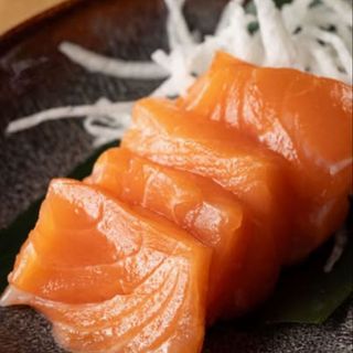 Sashimi salmón (4 uds.)