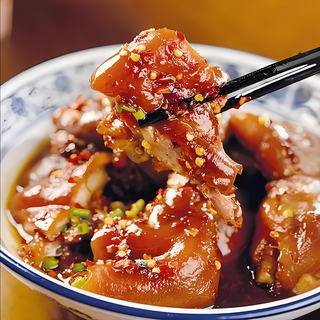 L7. Picioare de porc cu sos ușor picant 金牌猪手