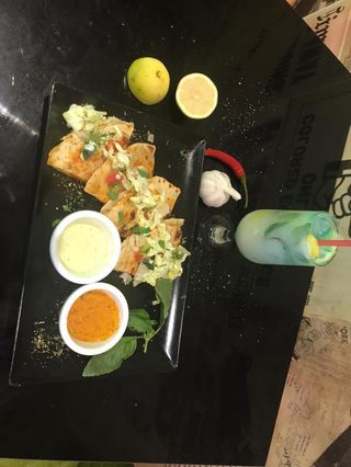 Quesadillas Cordon Bleu