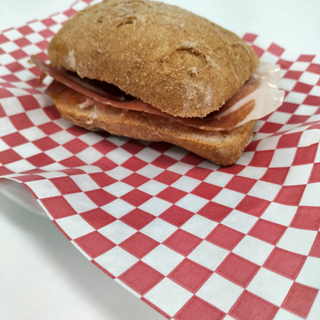 Bocadillo Jamón Serrano Y Tumaca