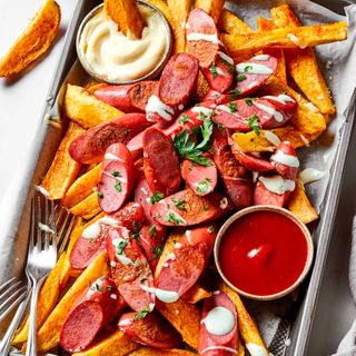 THREESOME FUN (Sausages with fries and salad)