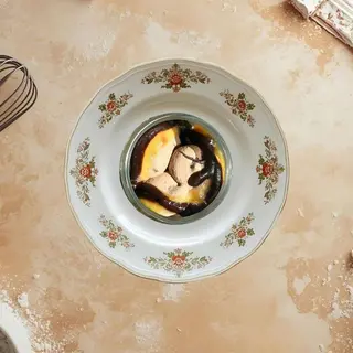 Sacher scomposta