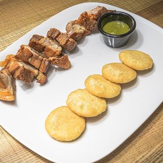 Chicharrón Pelón 