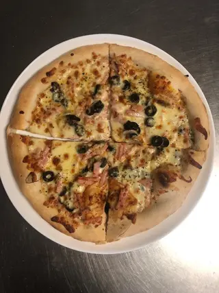 PIZZA CAPRICIOSA 700 gr