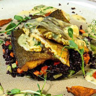 Пъстърва със зеленчуково ризото и сос  Мениер 350 г