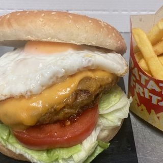 Hamburguesa De Pollo Con Huevo