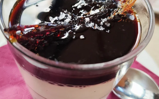 Panna cotta al caramello salato