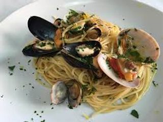 Linguine al ragù di scampi