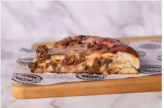 Fugazzeta de carne (200 g. Aprox.)