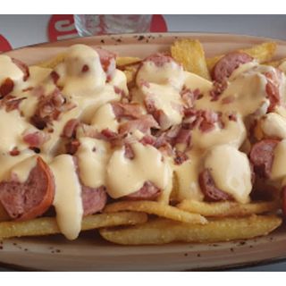 Salchipapas Cheddar Y Bacon