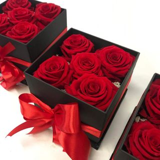 Scatola di 5 Rose stabilizzate Rosse
