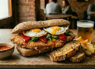 Bocadillo De Cachopo