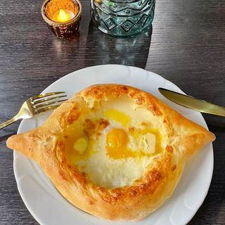 აჭარული ხაჭაპური ცომ გამოცლილი