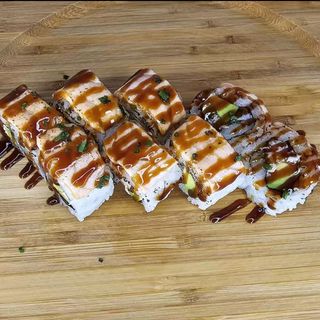 Aburi salmon roll