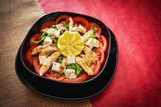 Salata cu piept de pui