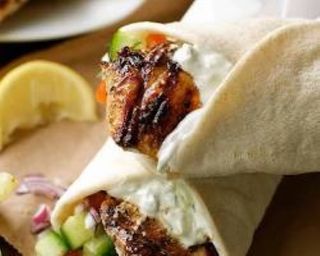 Пилешки гирос