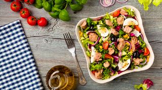 Sałatka z tuńczykiem