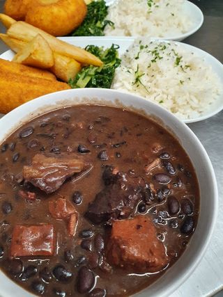 Feijoada Completa