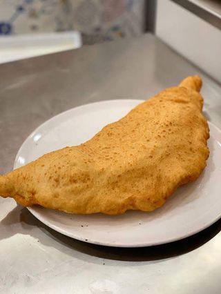 Pizza fritta, bibita