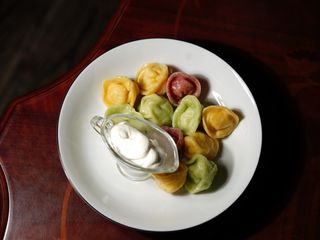 Маленькі пельмені зі сметаною (250г)