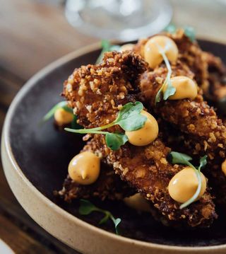 Tapa De Bravitos De Pollo