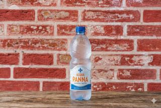 Acqua Panna Regular