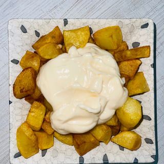 Patatas Alioli