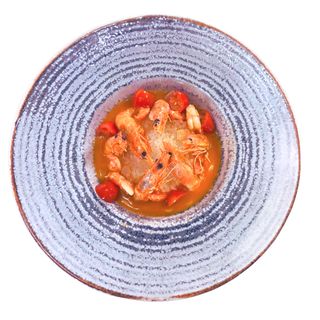 Creveți în sos de vin cu orez