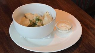 Вареники з куркою та грибами (220/30г)